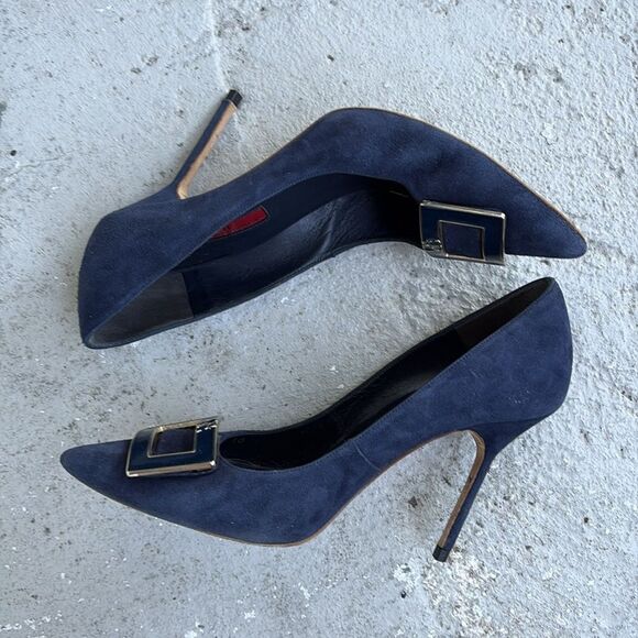 Carolina Herrera Blue Suede heels - Picture 3 of 9